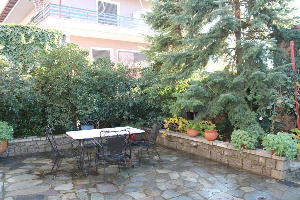 Guesthouse Karahalios Polydrosos Exterior foto